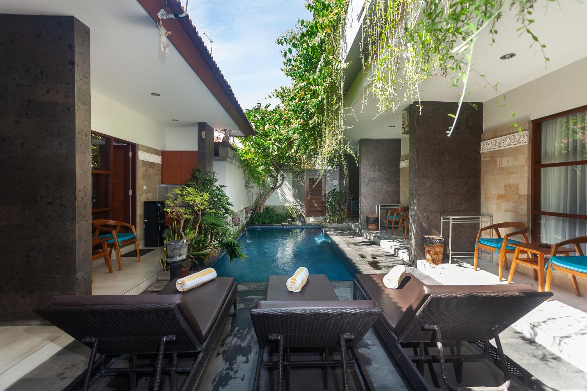 Naksa Homestay Sanur Esterno foto